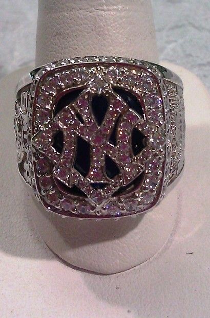 14kt New York Yankees World Series Championship Ring 2009