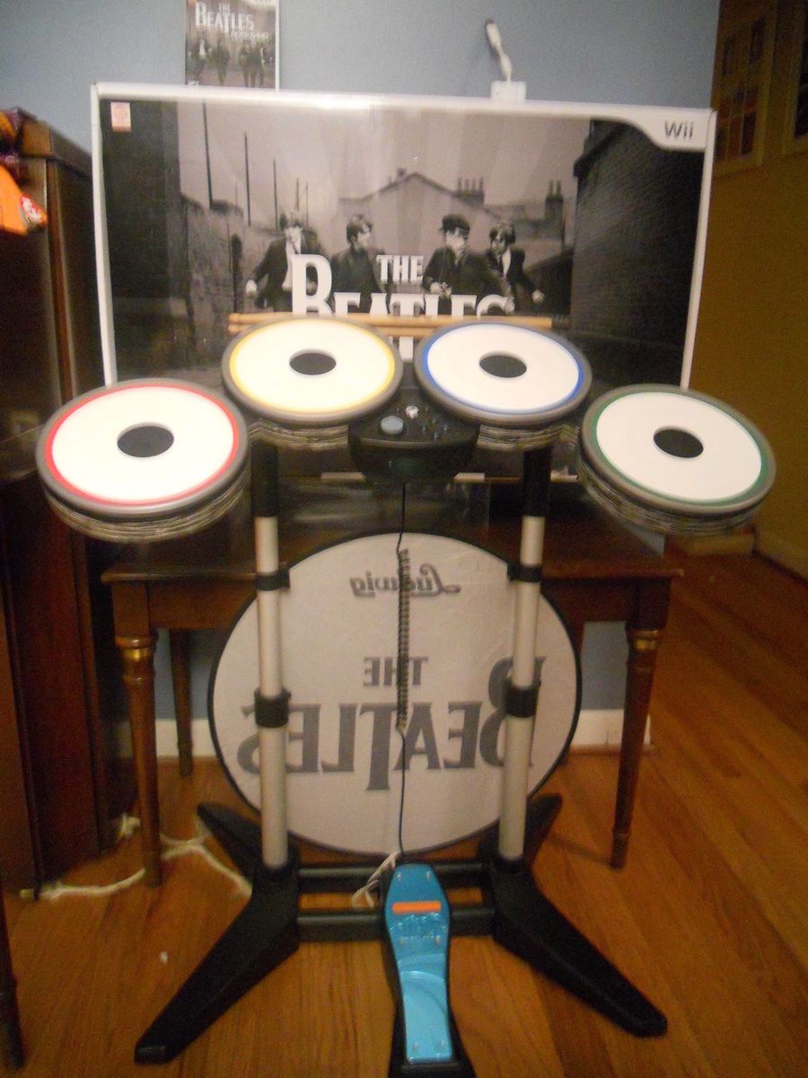 Wii Beatles Rock Band Limited Edition Drums and Game