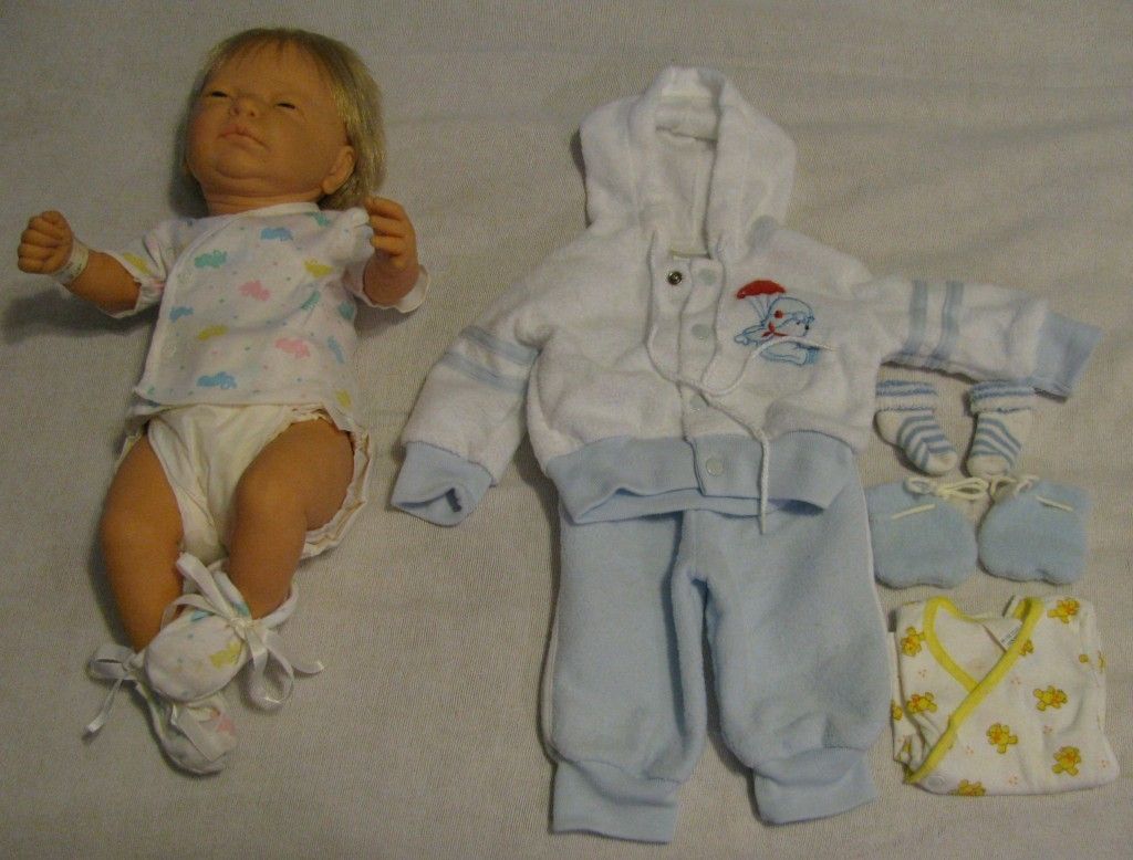 Berjusa Anatomically Correct Newborn Baby Boy Doll