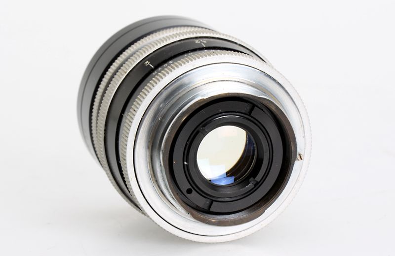 angenieux 35mm f 2 5 type r1 exakta retrofocus this fine thing is an 