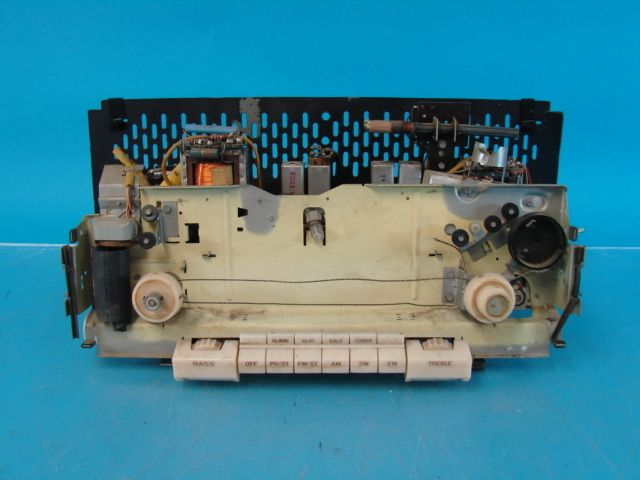 Loew Opta 11153 Antique Tube Radio Chassis w Pushbuttons Parts Repair 