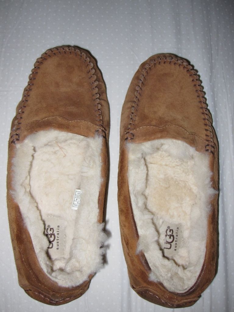 Ugg Suede Ansley Moccasin Slippers Chestnut Size 8 Worn 5 Times 