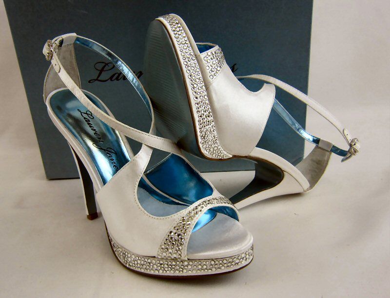 New in Box $118 Lauren Jones Ava White Satin Strappy with Jewels 9M 