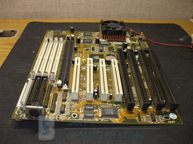 Azza PT 5IT at Socket 7 Motherboard Pentium MMX 166 CPU