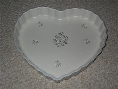 pfaltzgraff heirloom heart shaped baking dish