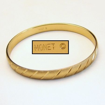 Monet Vintage Stardust Bangle Bracelet Beautiful Etched Stripes 