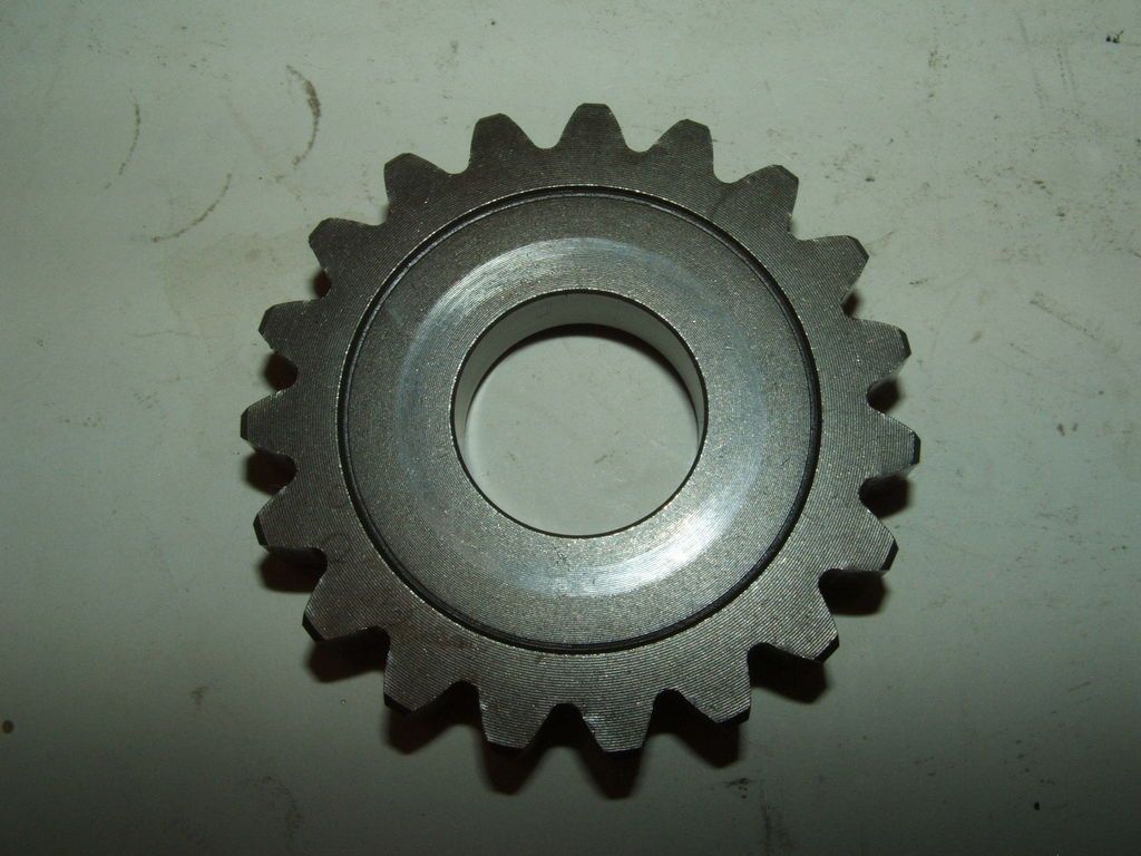   Honda XR200R Kickstart Idler Gear 23531 437 310 Kick Starter Idle Gear