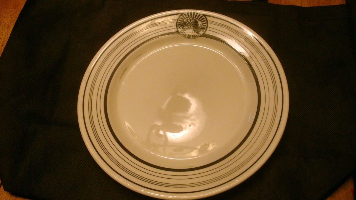 20th Century Fox Cafe de Paris Dinner Plate Hotel China