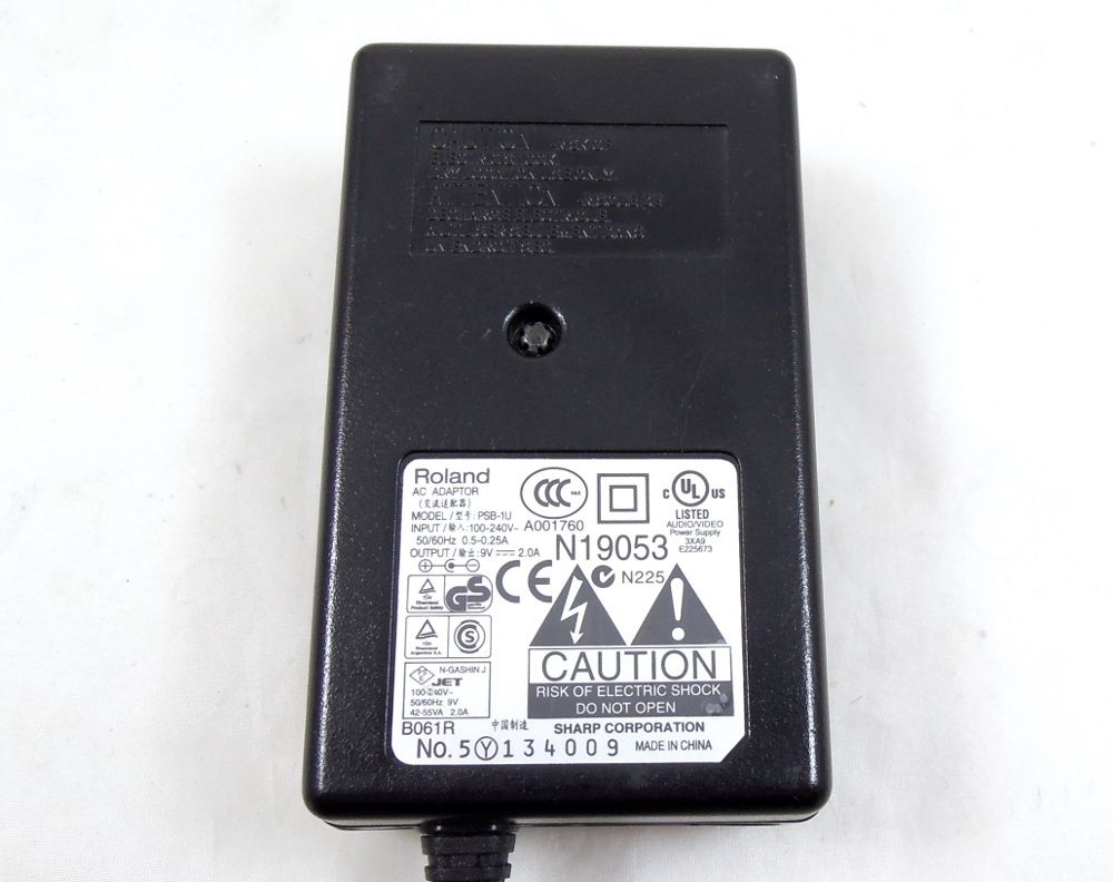 ROLAND PSB 1U 9V 2A aC Power Adapter PSB1U 9 Volt 2 A Adaptor