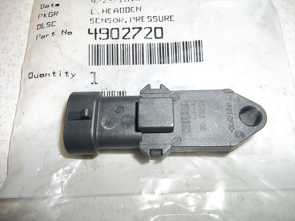 NEW International Part Number 4902720 Cummins Pressure Sensor