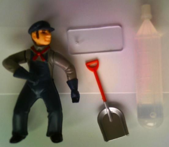 Bachman Fireman Figure and Smoke Fluid