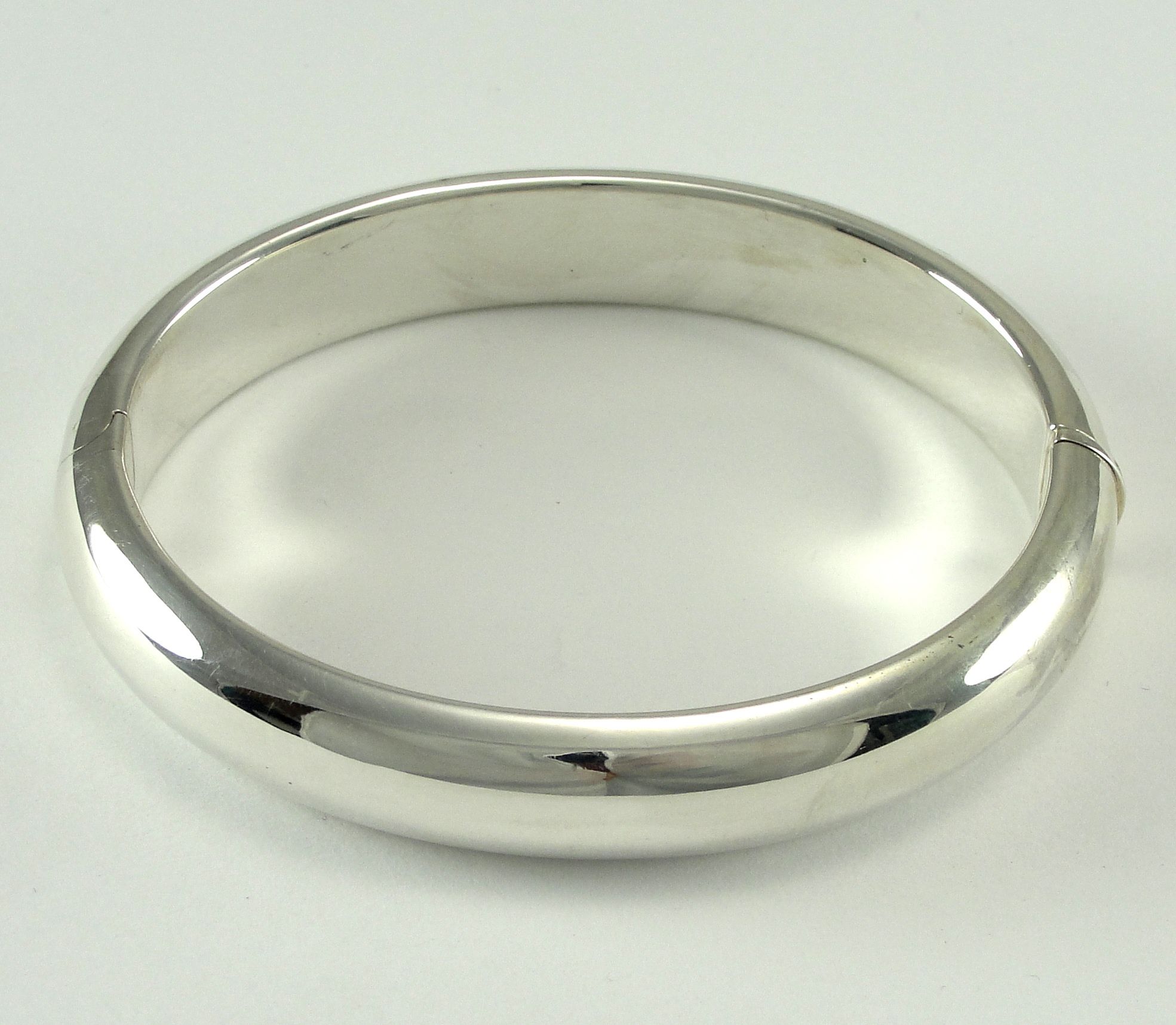 Sterling Bangle Bracelet Hinged Unembellished Hollow 7 Around Inside 