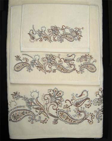 Cipresi Savina Croscill Embroidered Paisley Bath Towel