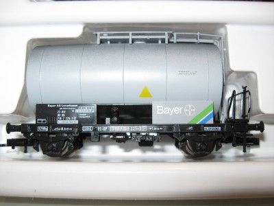 HO   Roco 44041 Tank Car Set Bayer entailing 4 Tank Cars   NIB