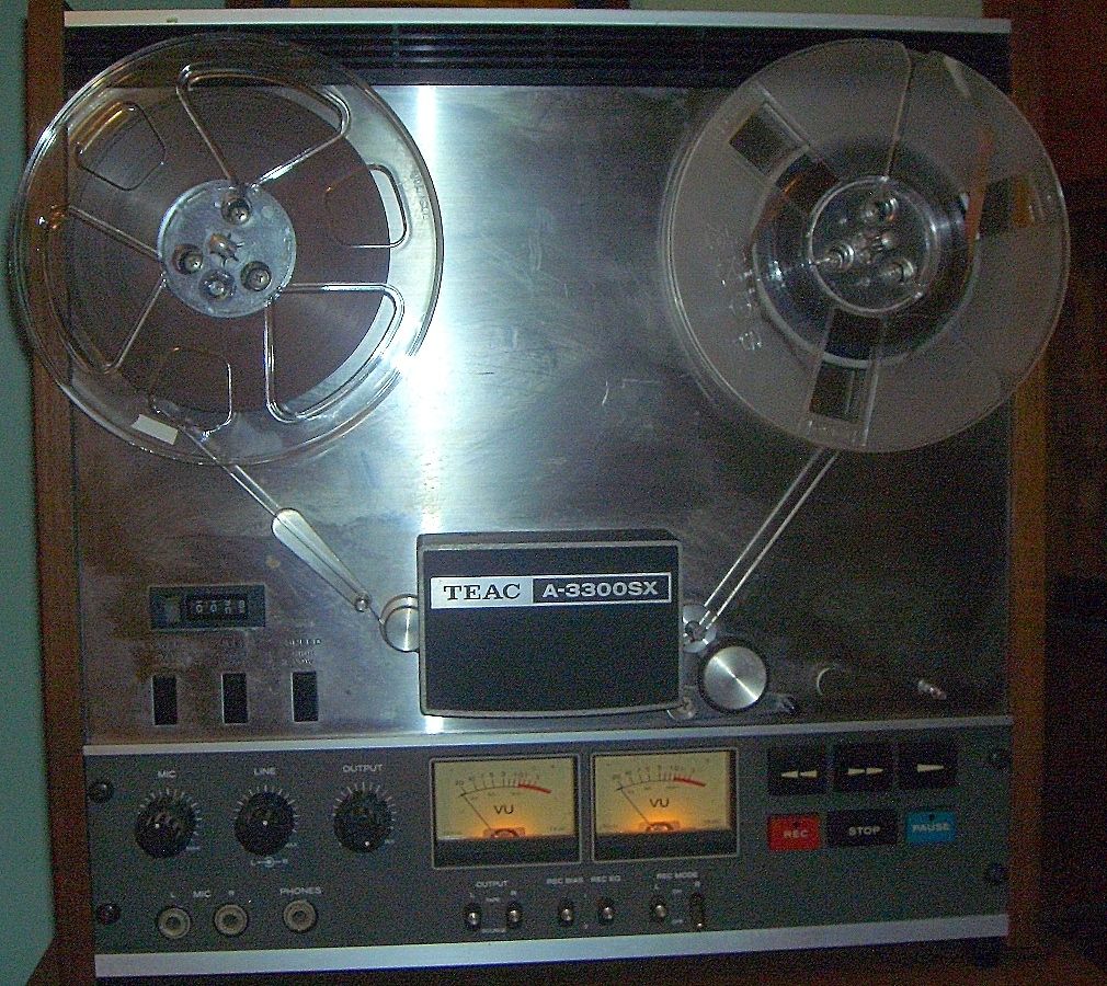 TEAC A 3300SX REEL TO REEL TAPE RECORDER w 10 Reel Adapters and Manual 