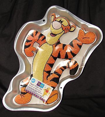    3001 Disney Winnie the Pooh Tigger Baking Cake Pan Mold Instructio