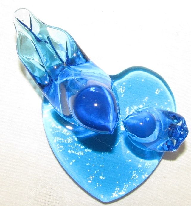 Leo Ward Double Blue Bird of Happiness Glass Heart Base Two Bluebirds 