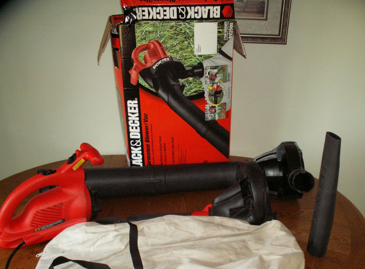 BLACK AND DECKER High Performance Leaf Blower Vacuum Mulcher With Bag