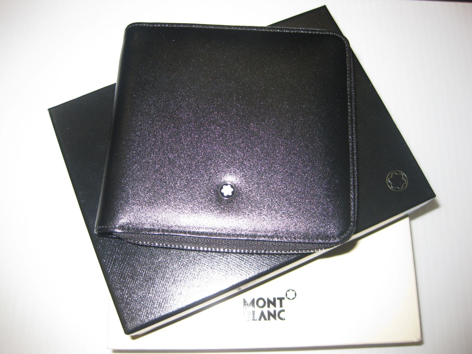 Mont Blanc Mens Meisterstuck Leather Zipper Wallet 101870