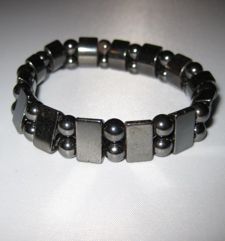 M15 Mens Elastic Magnetic Hematite Bracelet Health Unisex 5 wide