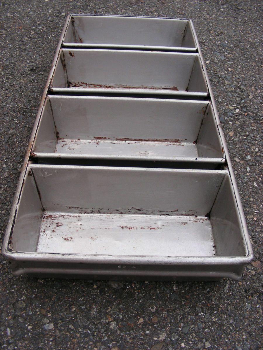 Bread Pans 4 Strap 9 x 4 1 2 x 2 3 4