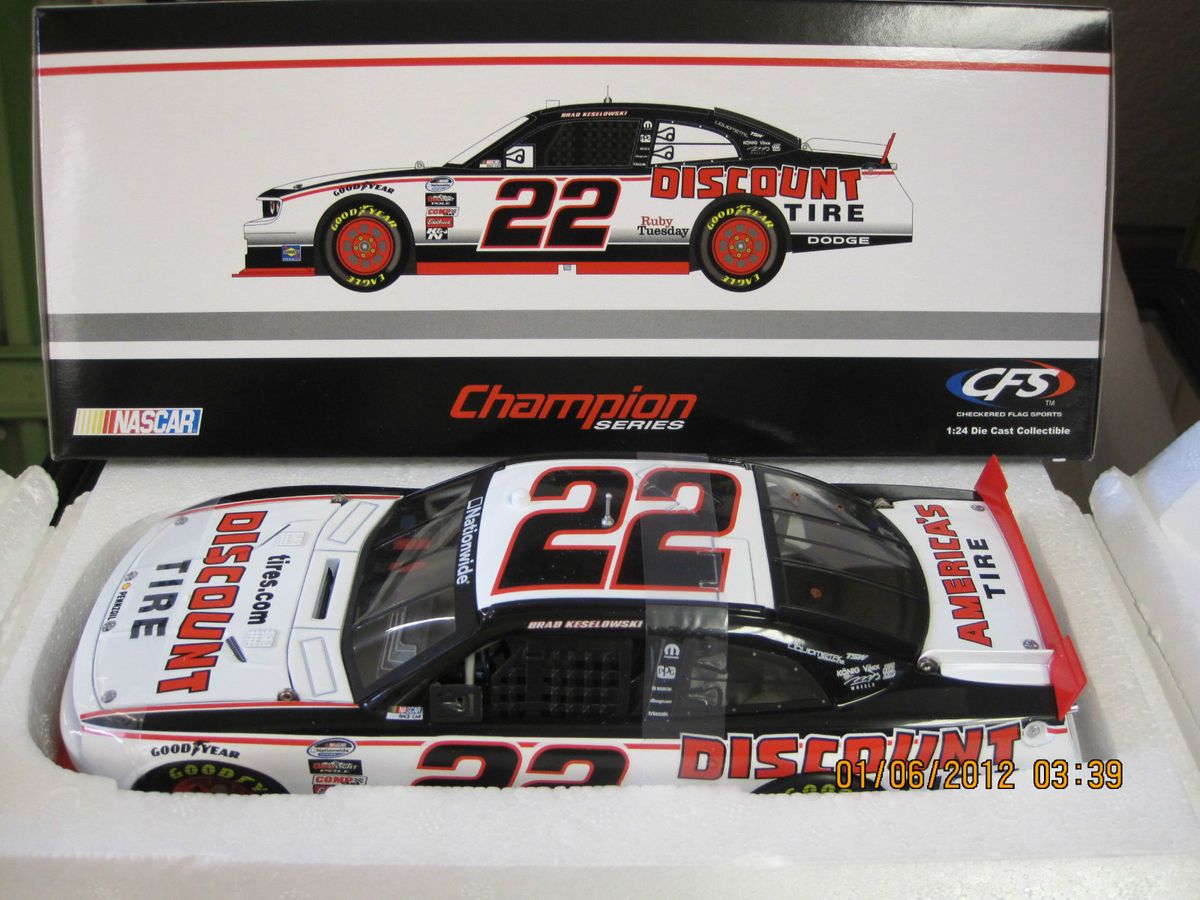 BRAD KESELOWSKI 2011 #22 DISCOUNT TIRE DODGE CHALLENGER 1/24