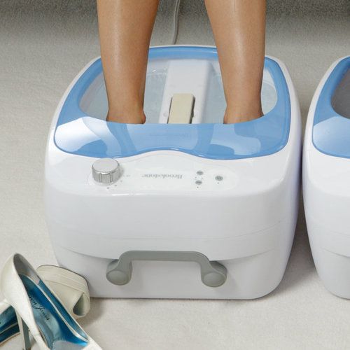 Aqua Jet Foot Spa from Brookstone