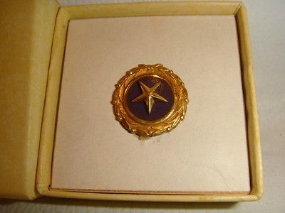   MOTHERS GOLD STAR SON KILLED IN ACTION KIA PINBACK BROOCH LAPEL PIN