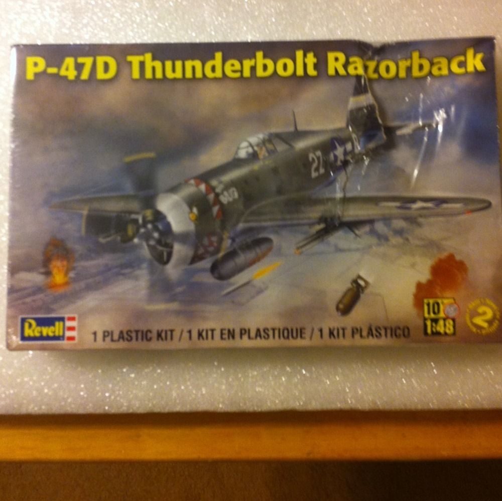 New in Box P 47D Thunderbolt Razorback 1 48 Scale Revell Kit from 2011 
