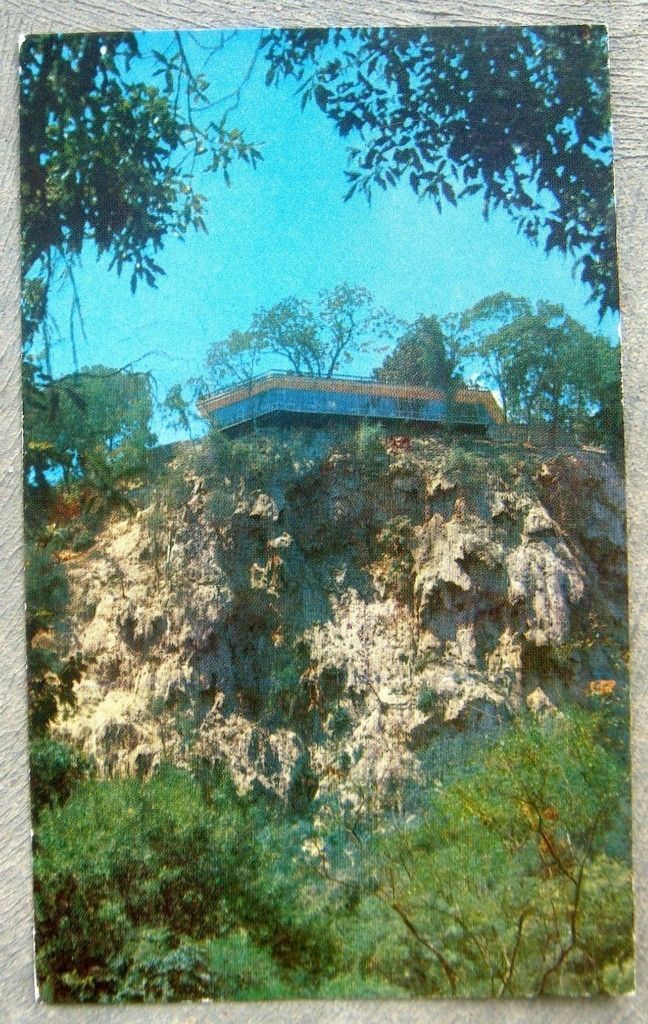 VINTAGE POSTCARD   MOTEL COLA DE CABALLO HORSE TAIL FALLS   MONTERREY 