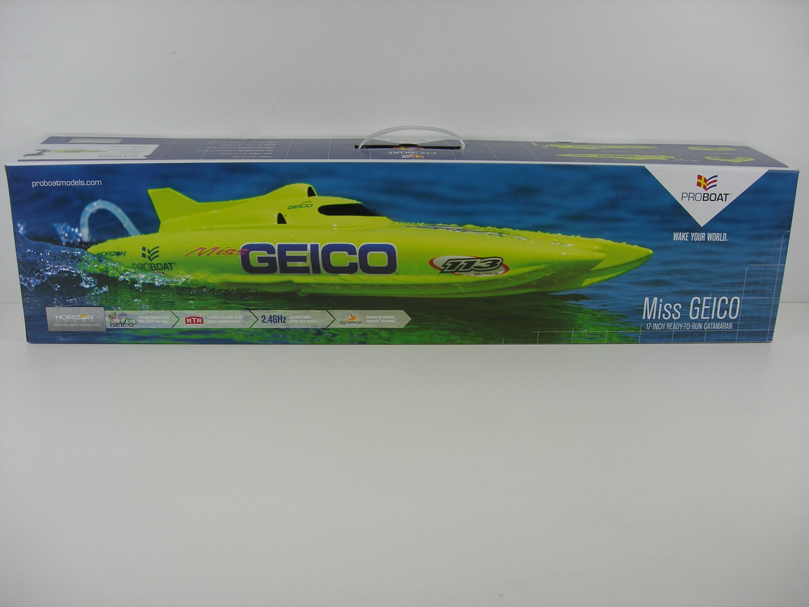 Proboat Miss Geico 17 2 4 Catamaran RTR RC Boat PRB0300