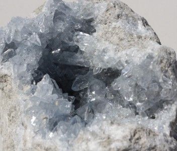 Celestite Geode AAA Celestine Optical Aqua Points