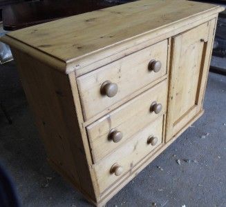 LOVELY VICTORIAN SMALL PINE DRESSER