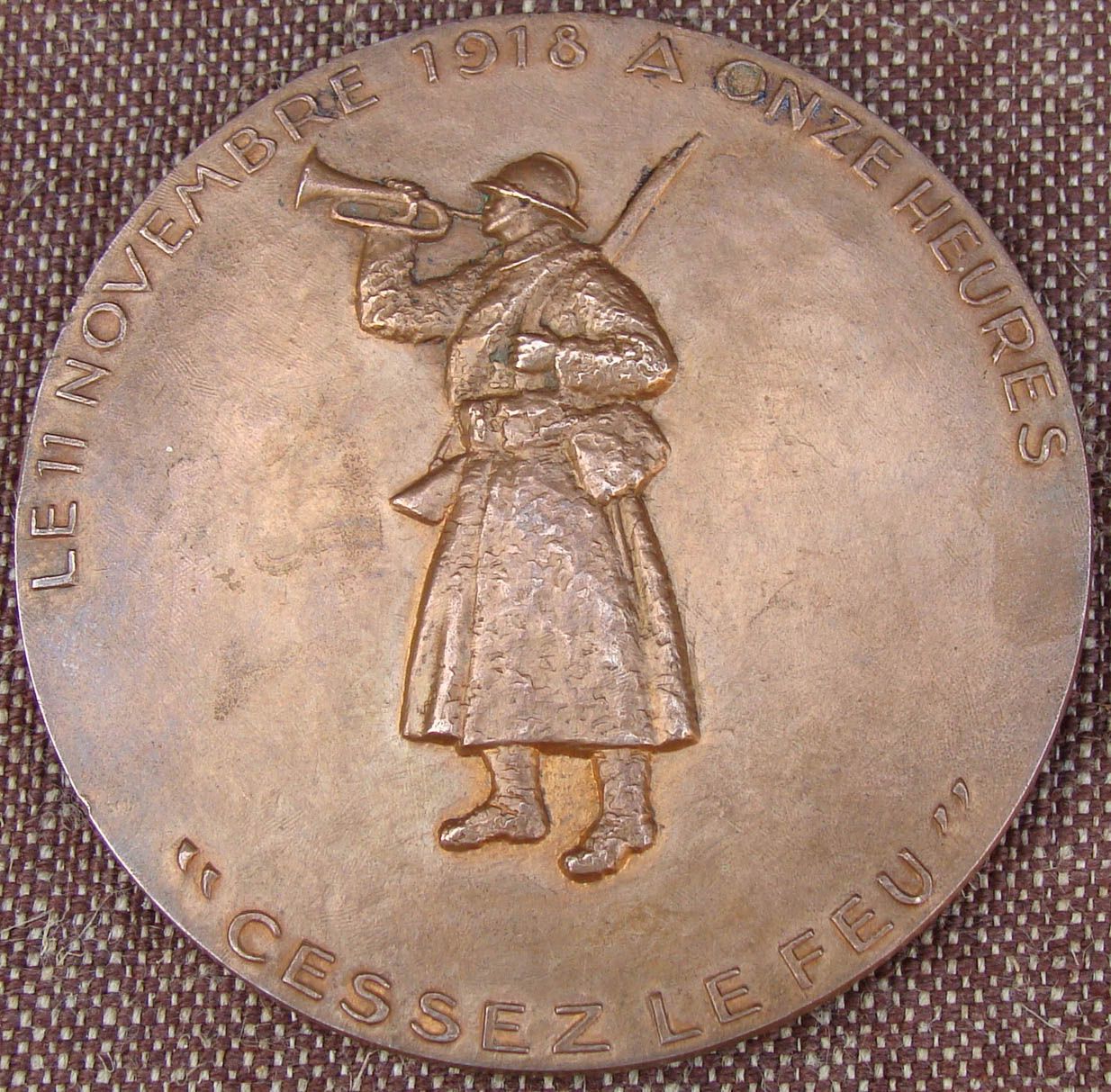RARE French WW1 Bronze Armistice Cessez Le Feu Victory Medal 1918 1968