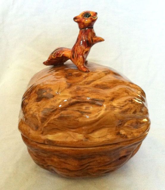  Squirrel On A Walnut Nut Cookie Jar 1980s Arnels Brown Covered Dish