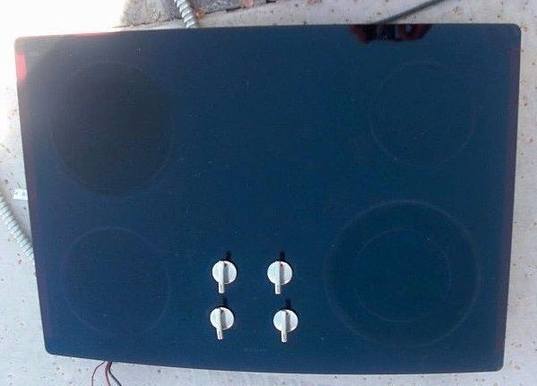 30 Jenn Air Electric Smooth CookTop with Dual Element Burner