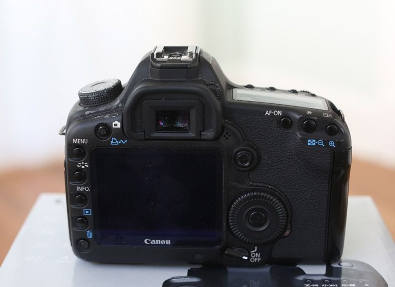 Canon EOS 5D Mark II 21 1 MP Digital SLR Camera Black Body Only