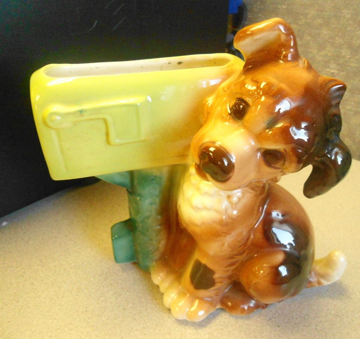 VINTAGE MAILBOX DOG PLANTER FIGURINE ROYAL COPLEY