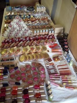 wholeSale Makeup 70 pc Lot Of NEW Makeup MaybellineCG Loreal Milani