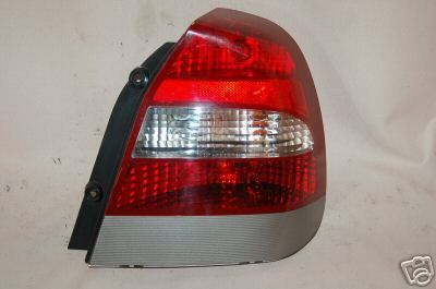 2000 2002 Daewoo Nubira Right Tail Light B30 157