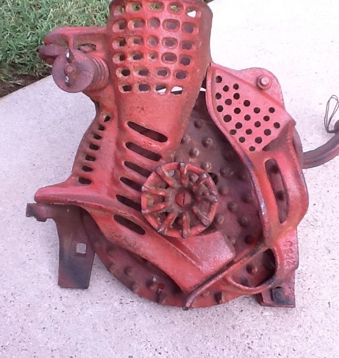 RARE David Bradley Antique Wood Hand Crank Corn Sheller