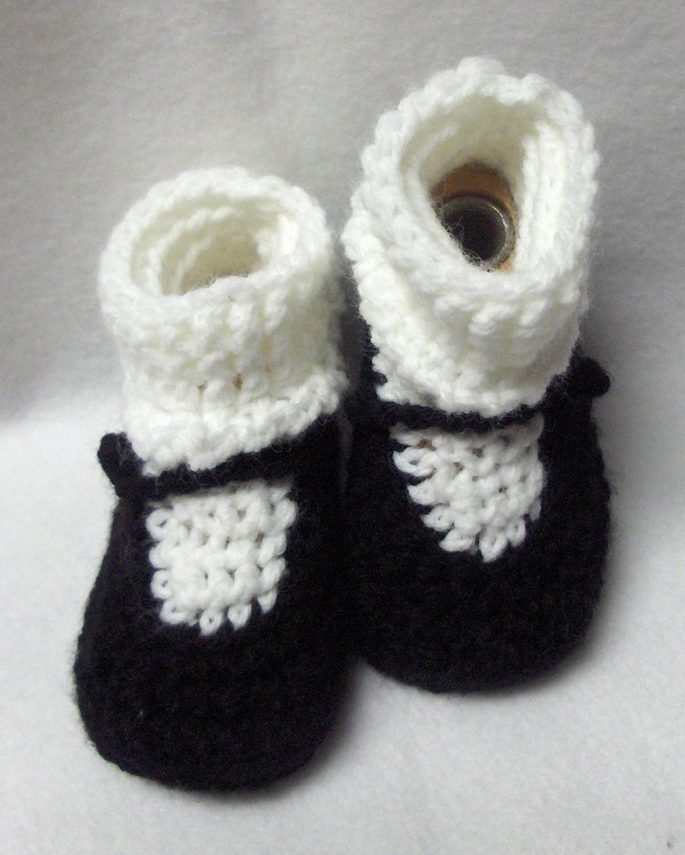 Crochet Mary Jane Baby Shoes Mary Jane Booties 0 3 months Black and