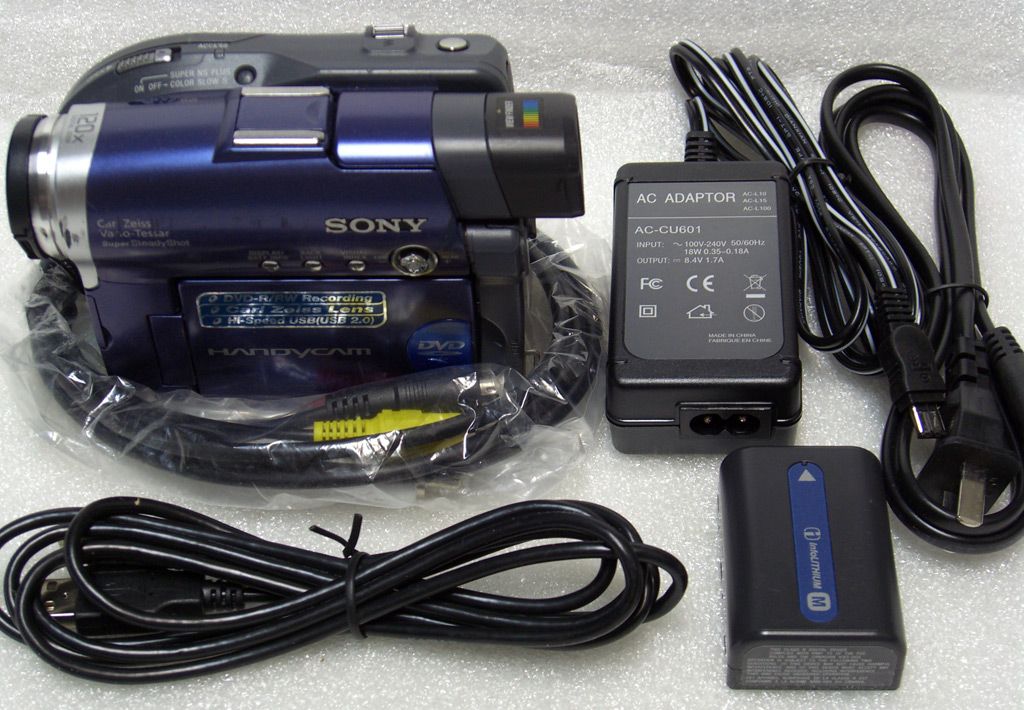 Sony DCR DVD101 Digital DVD Camcorder Video Recorder 60 Days Warranty