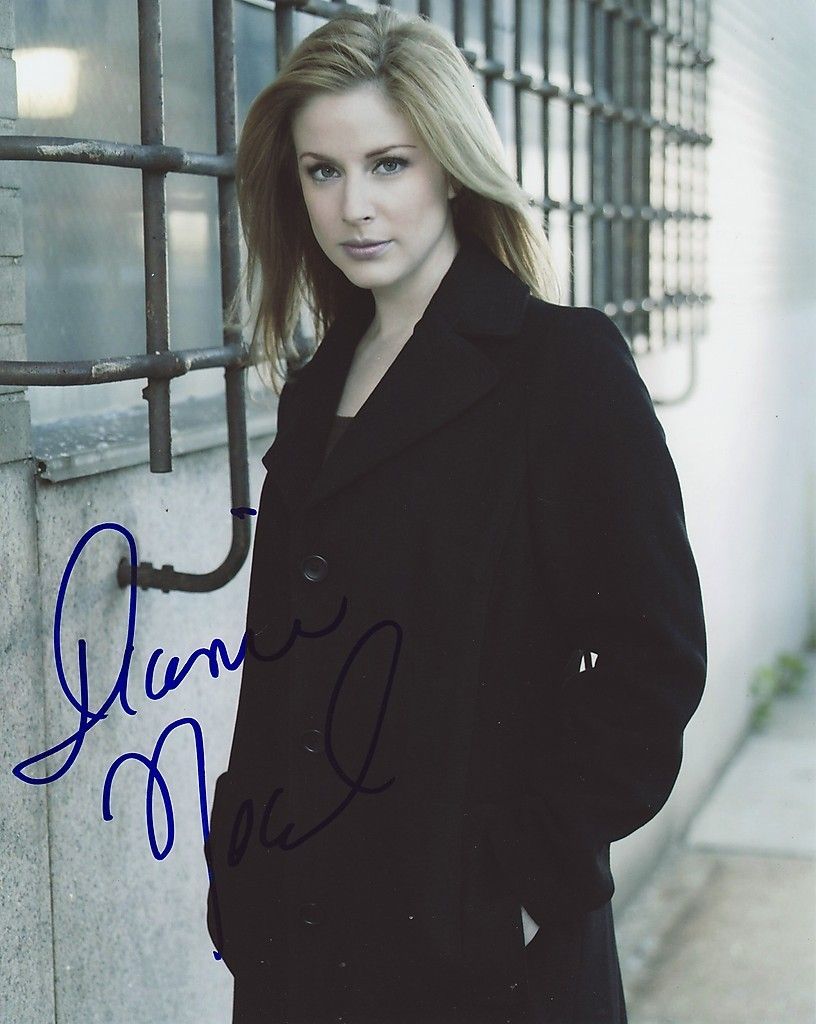 Diane Neal Genuine Signed Autograph NCIS Aftal Dealer