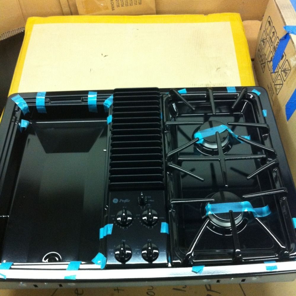 New in Box GE Gas Downdraft Black Cooktop W W L K 