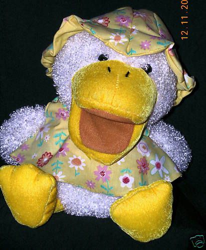 Playful Plush Duck Puppet Quacks Old McDonald Mint