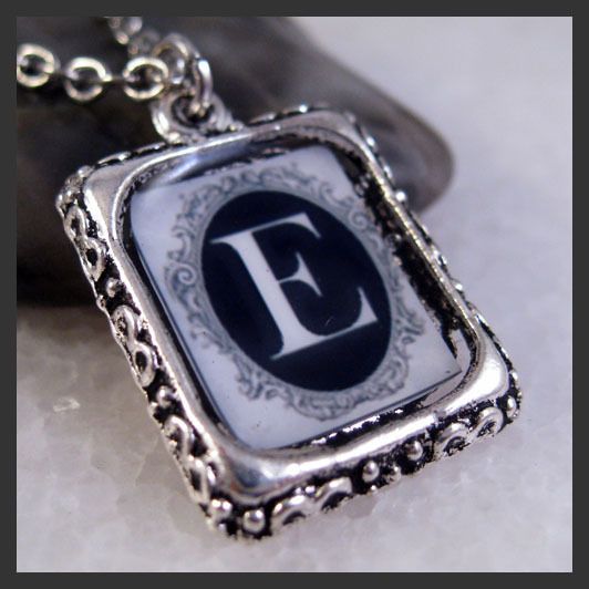 Initial Letter E Vintage Silver Square Setting Charm Pendant Necklace