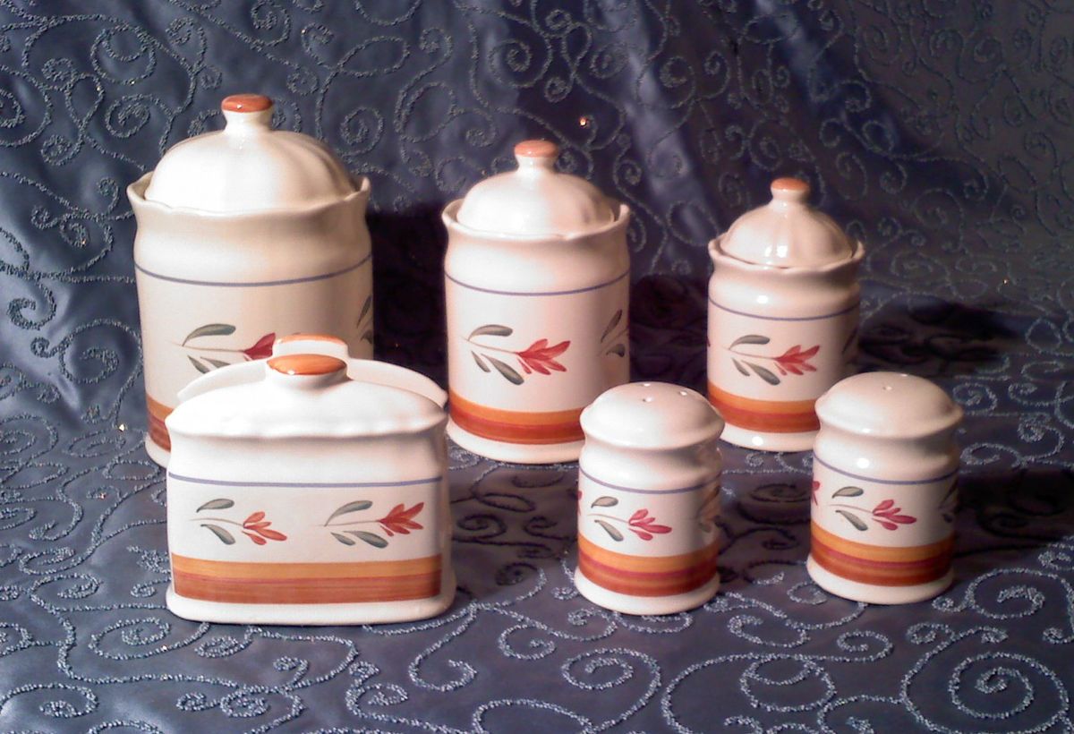 Vintage Canister Set W/ Napkin Holder, Salt and Pepper Shakers 6 pcs