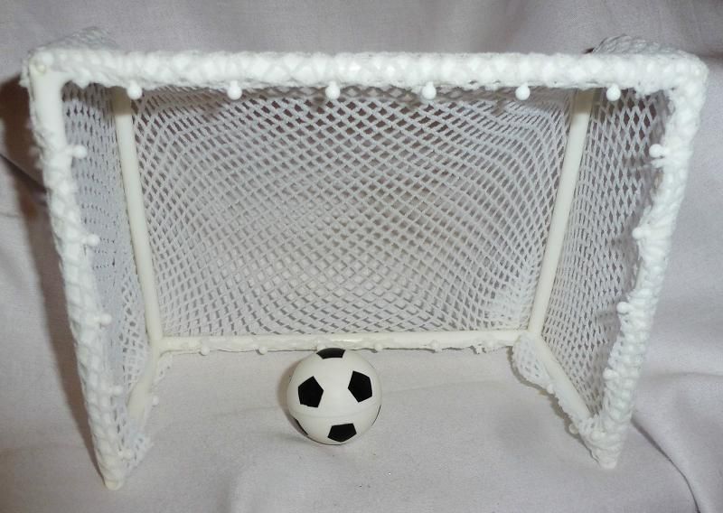 GENUINE MATTEL BARBIE KEN DOLL SOCCER GOAL NET AND BALL SPORTS