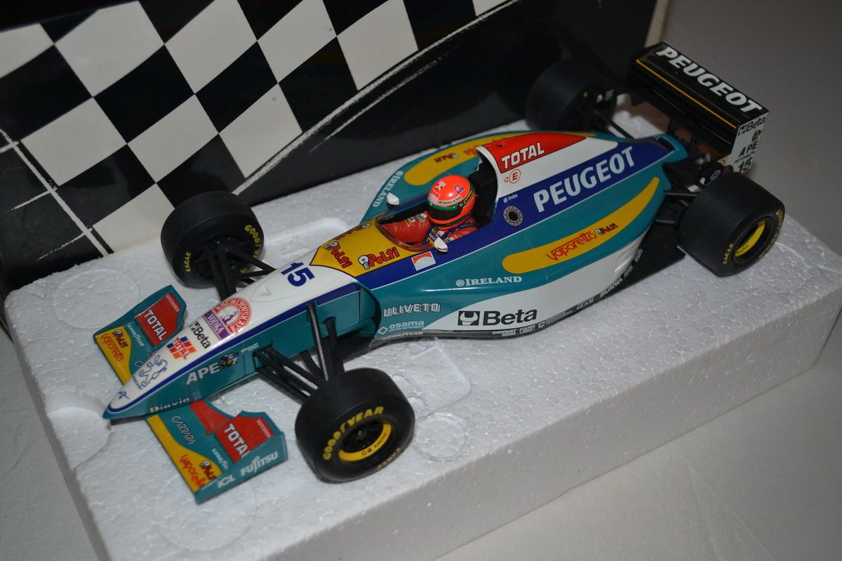 18 Minichamps Eddie Irvine Jordan Peugeot EJR 195 J195 1995 Closed